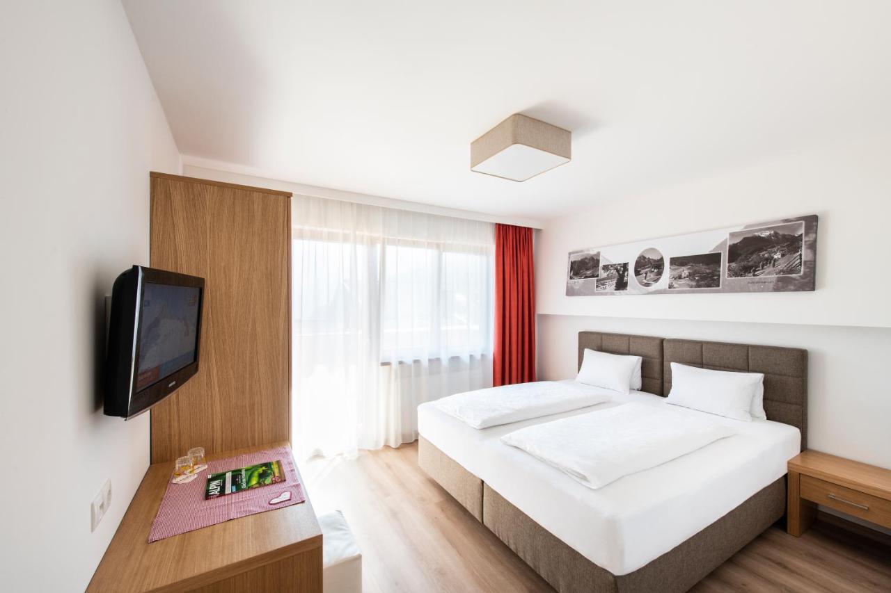 Hotel Neuwirt Finkenberg Exteriér fotografie