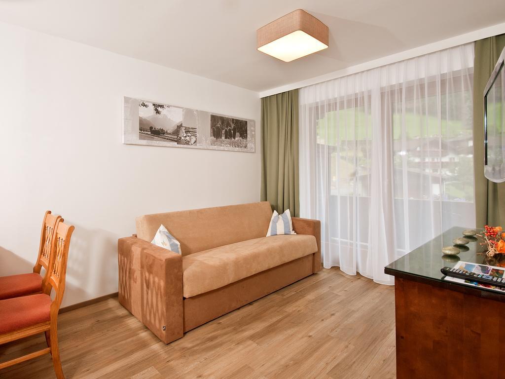 Hotel Neuwirt Finkenberg Exteriér fotografie